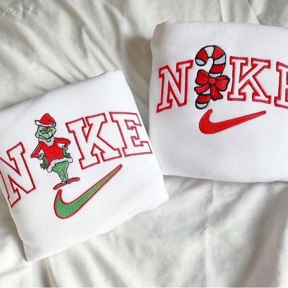 Nike Sweaters - Nike Grinch/Lollipop Crewneck